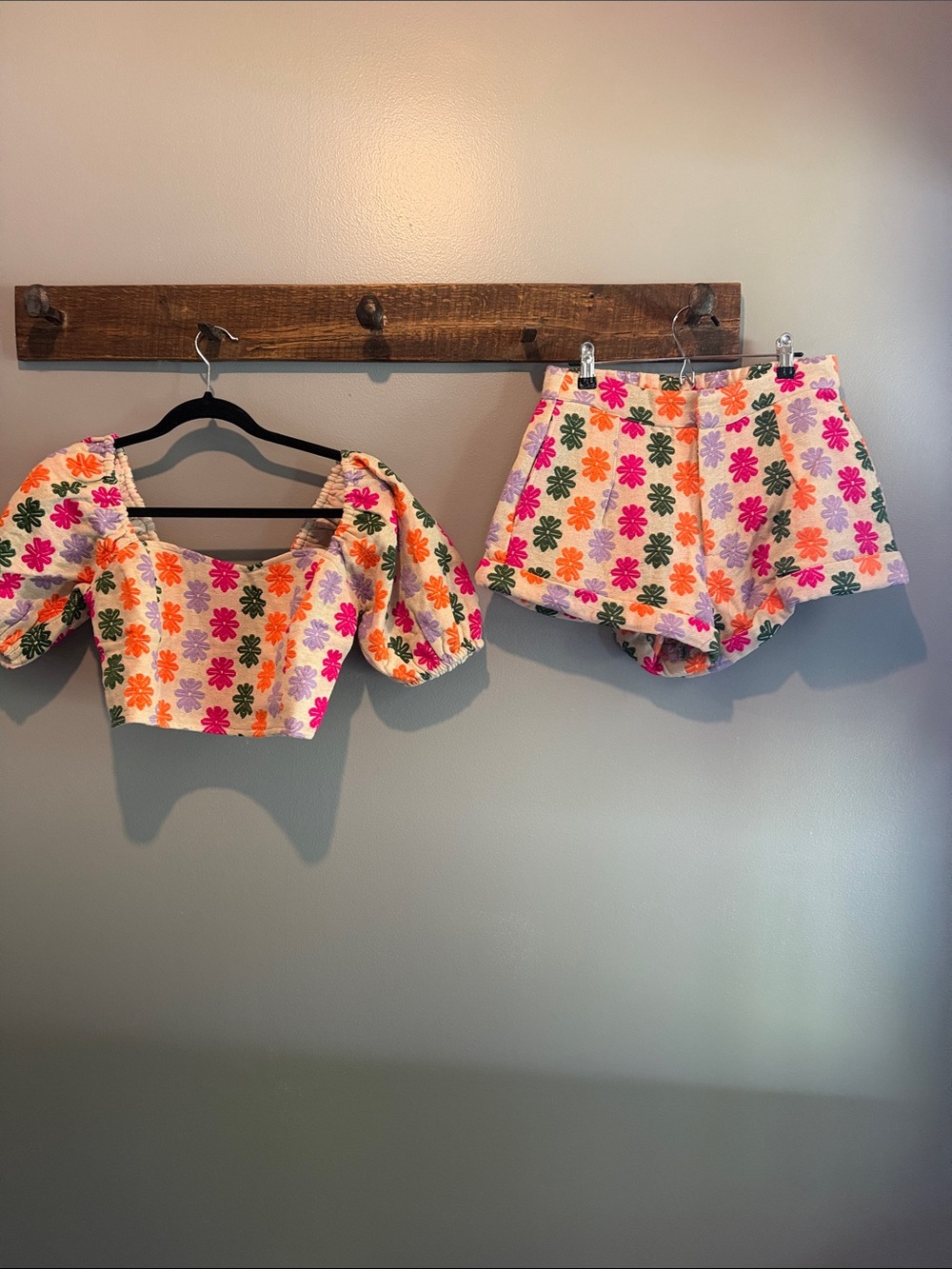 saltwater LUXE Floral Puff-Sleeve Top & Matching Shorts